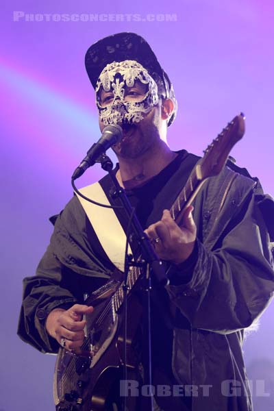 UNKNOWN MORTAL ORCHESTRA - 2015-10-31 - PARIS - Grande Halle de La Villette - 